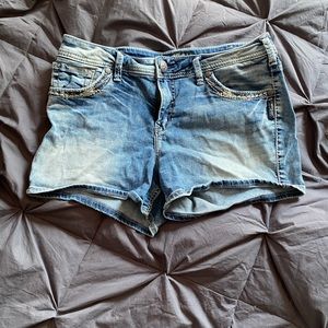 Women’s shorts
